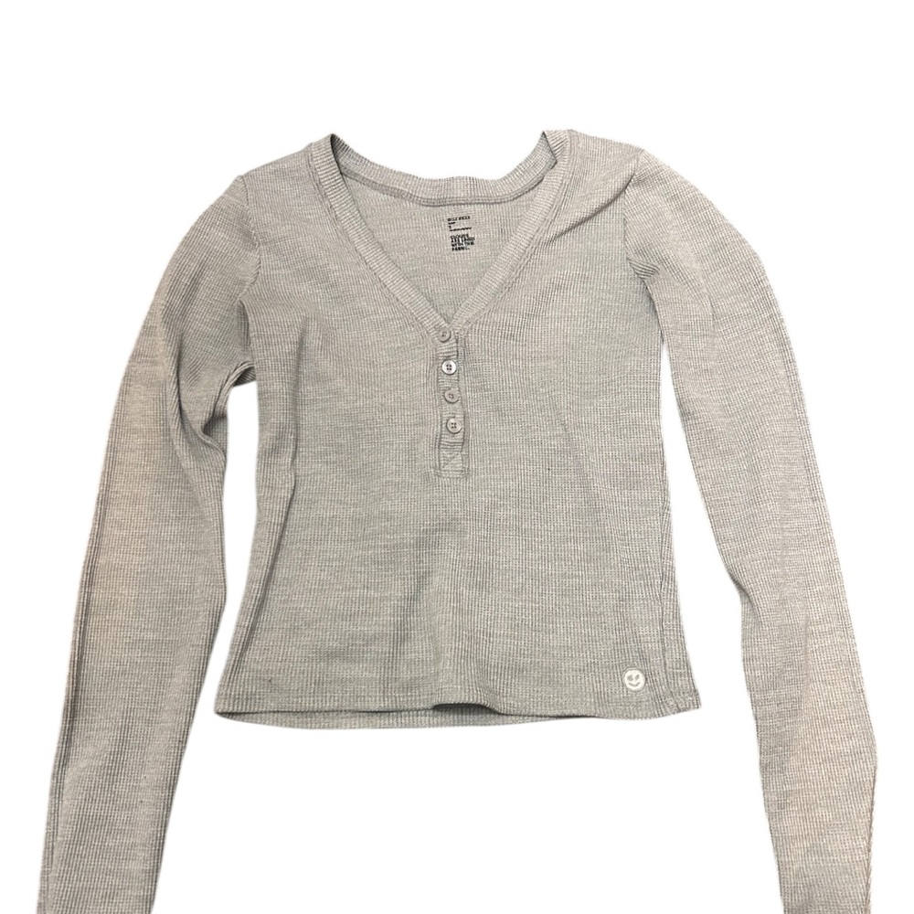 Gilly Hicks Ribbed Knit Top in Light Gray